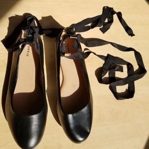 💃🖤Size 13 Black Ballet Slippers🖤💃